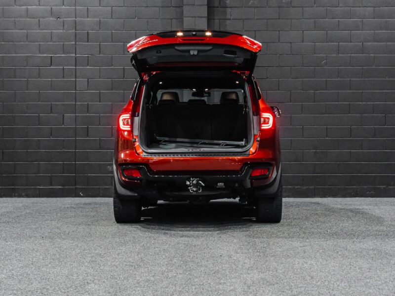 Vehicle Gallery Image