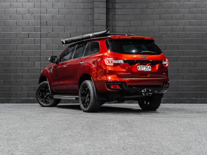 Vehicle Gallery Image