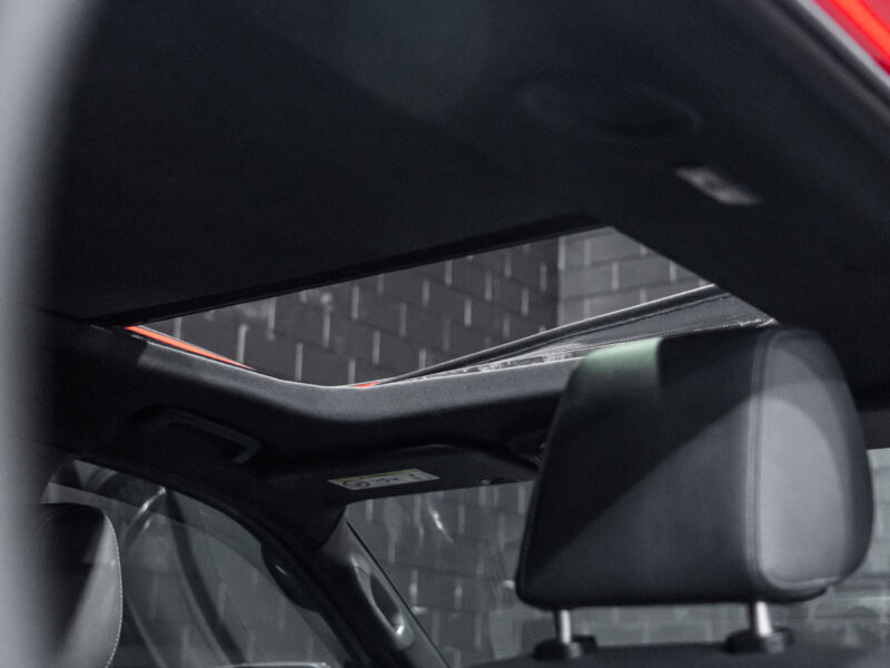 Vehicle Gallery Image