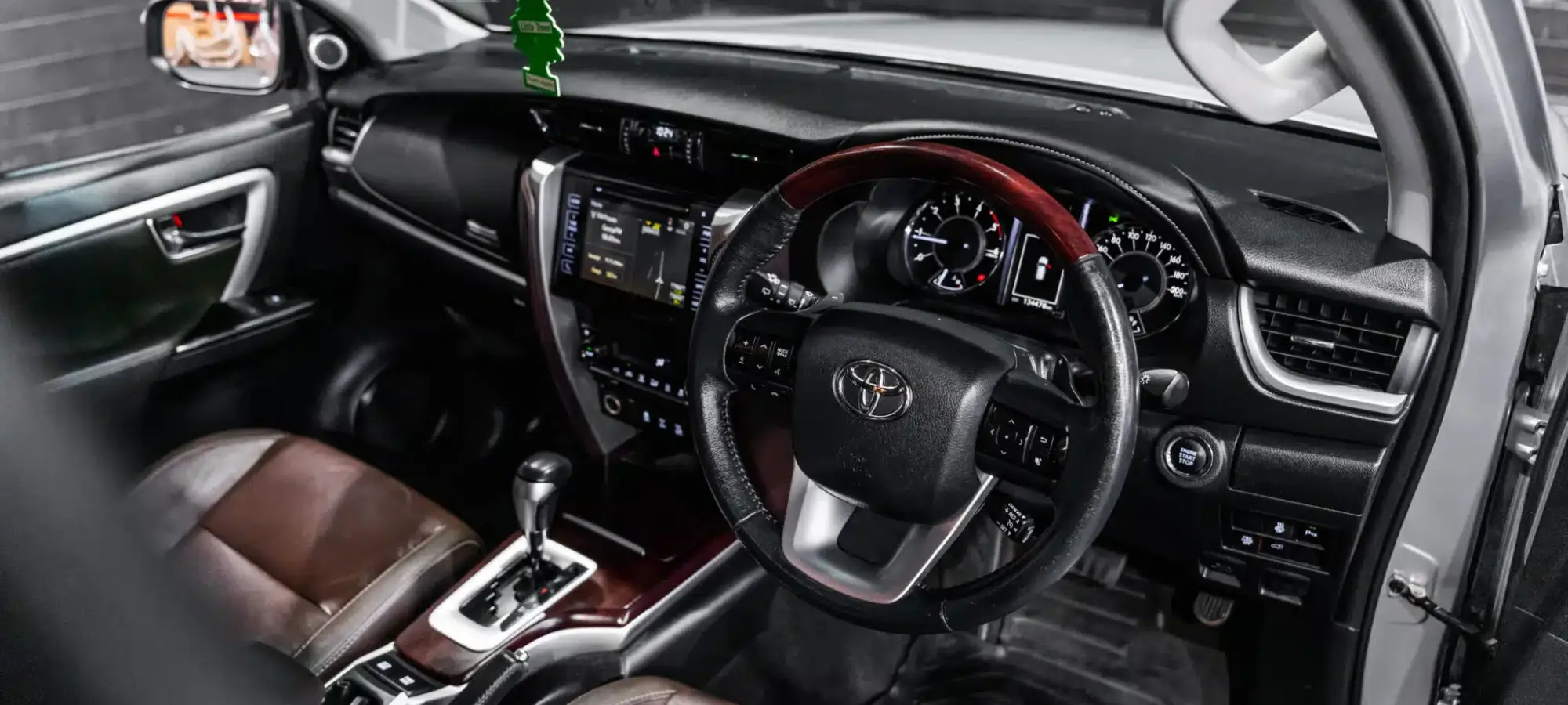 Vehicle Gallery Image