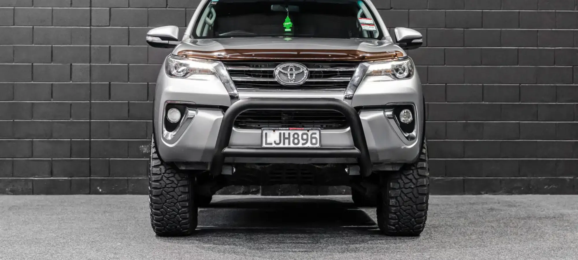 Vehicle Gallery Image