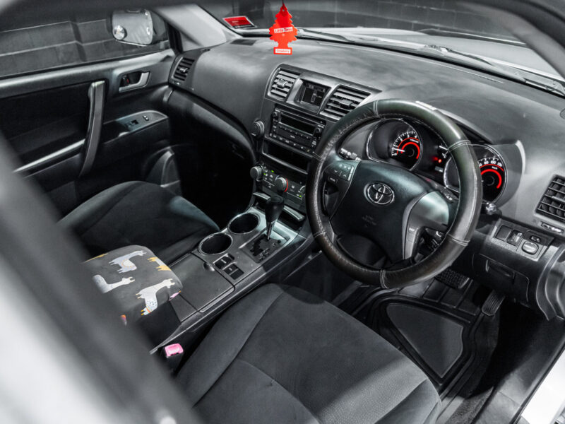 Vehicle Gallery Image