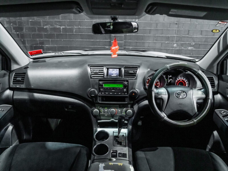 Vehicle Gallery Image
