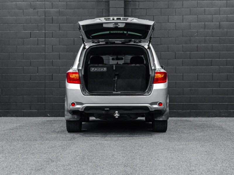 Vehicle Gallery Image