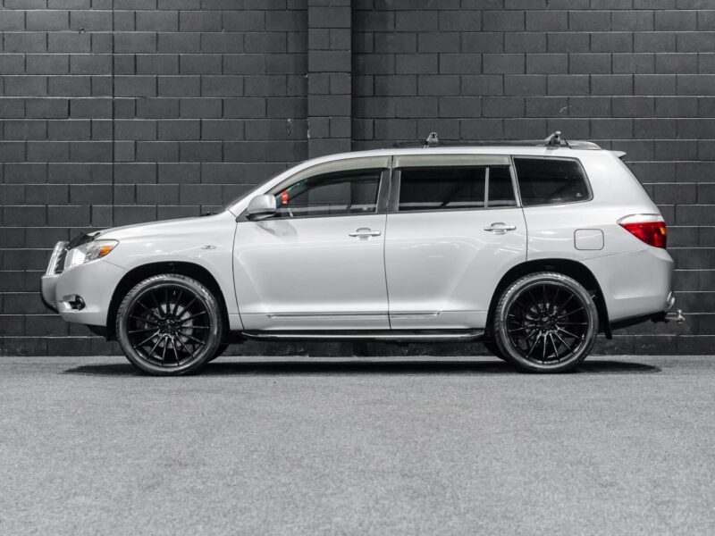 Vehicle Gallery Image