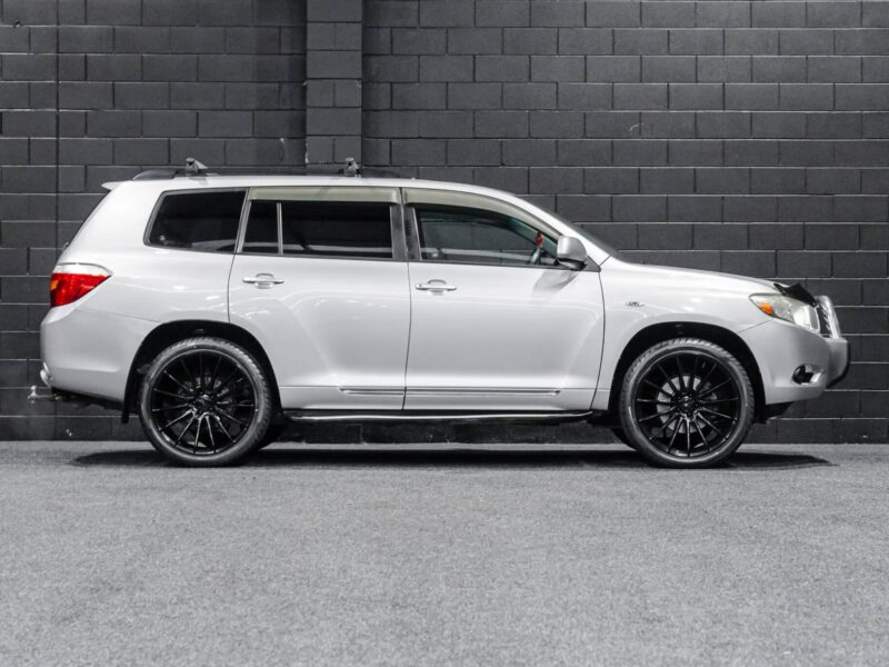 Vehicle Gallery Image