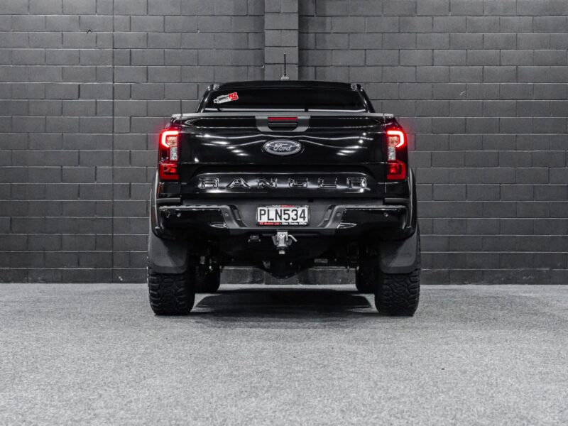 Vehicle Gallery Image