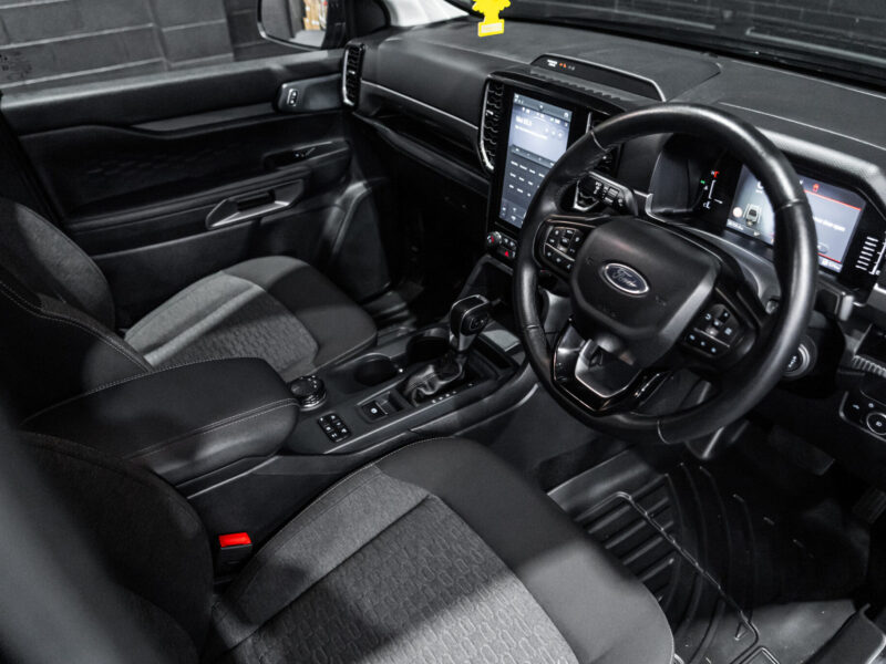 Vehicle Gallery Image