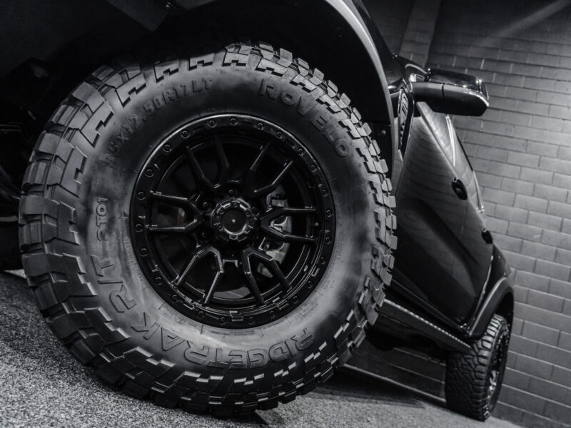 Vehicle Gallery Image