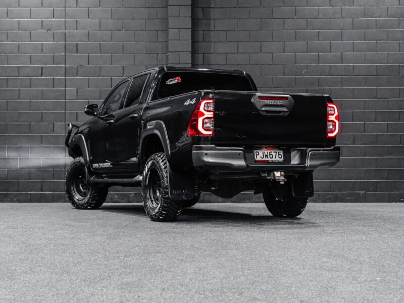 Vehicle Gallery Image