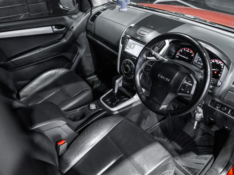 Vehicle Gallery Image