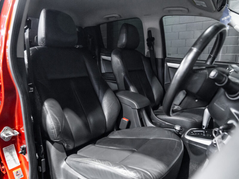 Vehicle Gallery Image