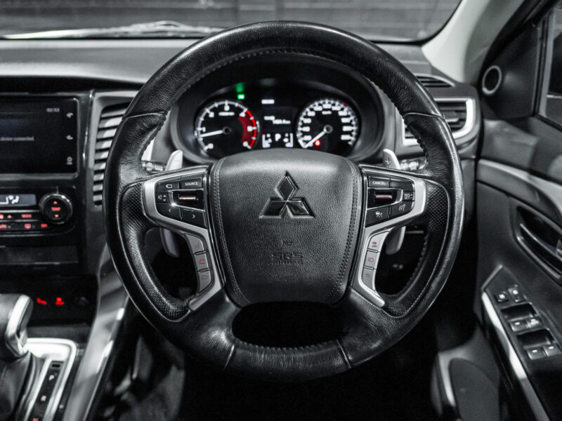 Vehicle Gallery Image