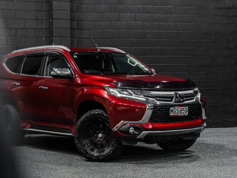 Vehicle Gallery Image