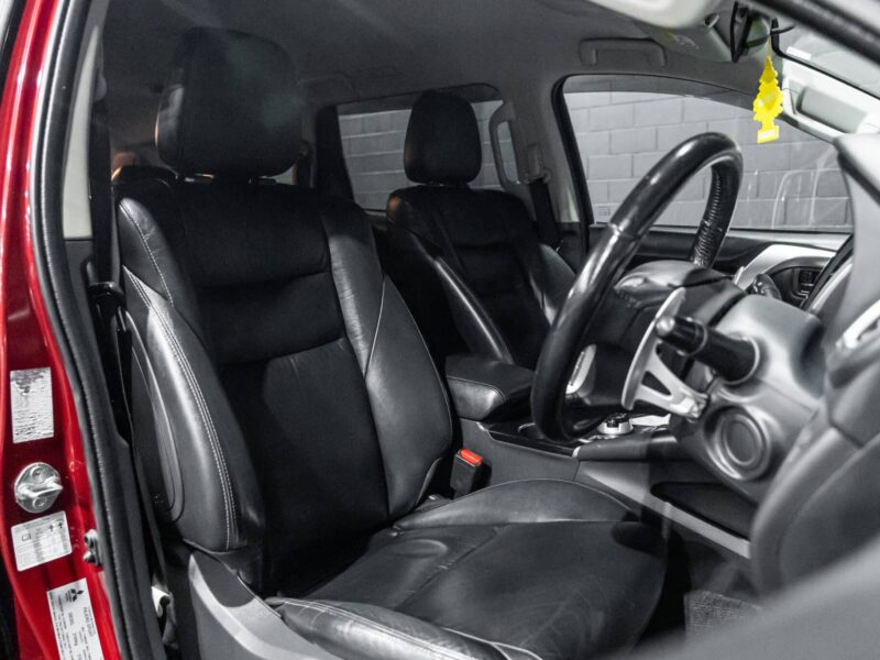 Vehicle Gallery Image