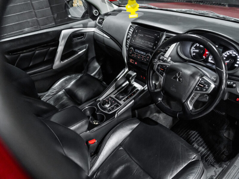 Vehicle Gallery Image