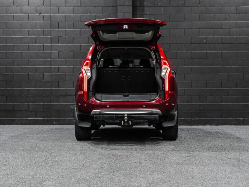 Vehicle Gallery Image