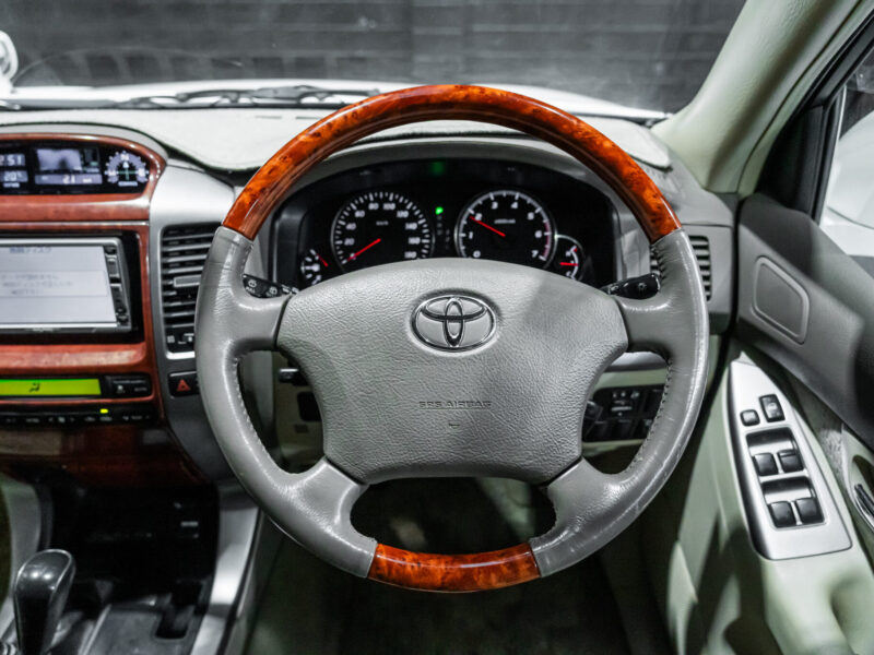 Vehicle Gallery Image