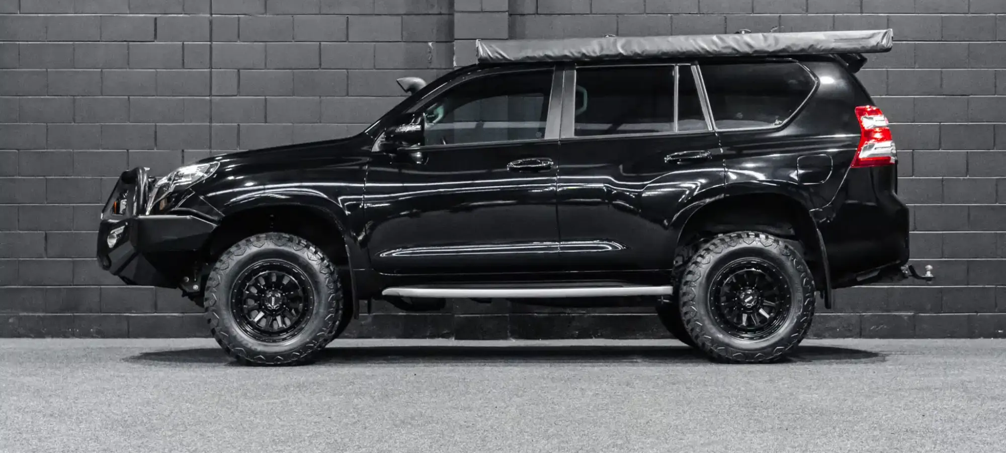 Vehicle Gallery Image