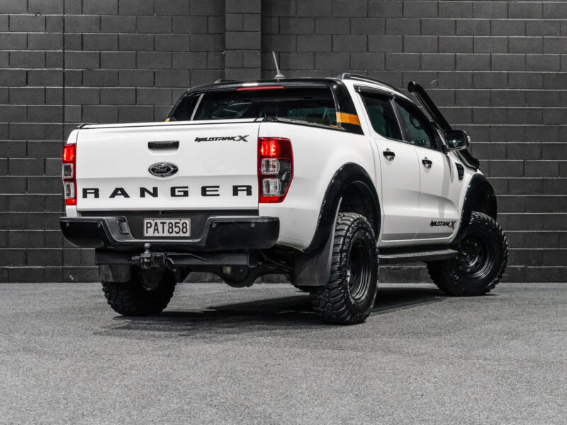 Vehicle Gallery Image