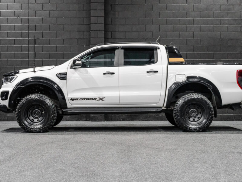 Vehicle Gallery Image