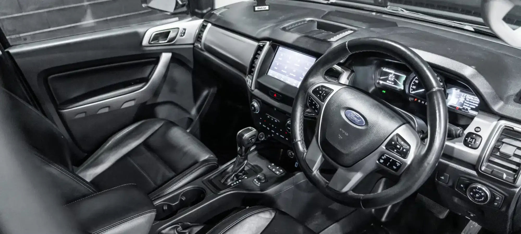 Vehicle Gallery Image