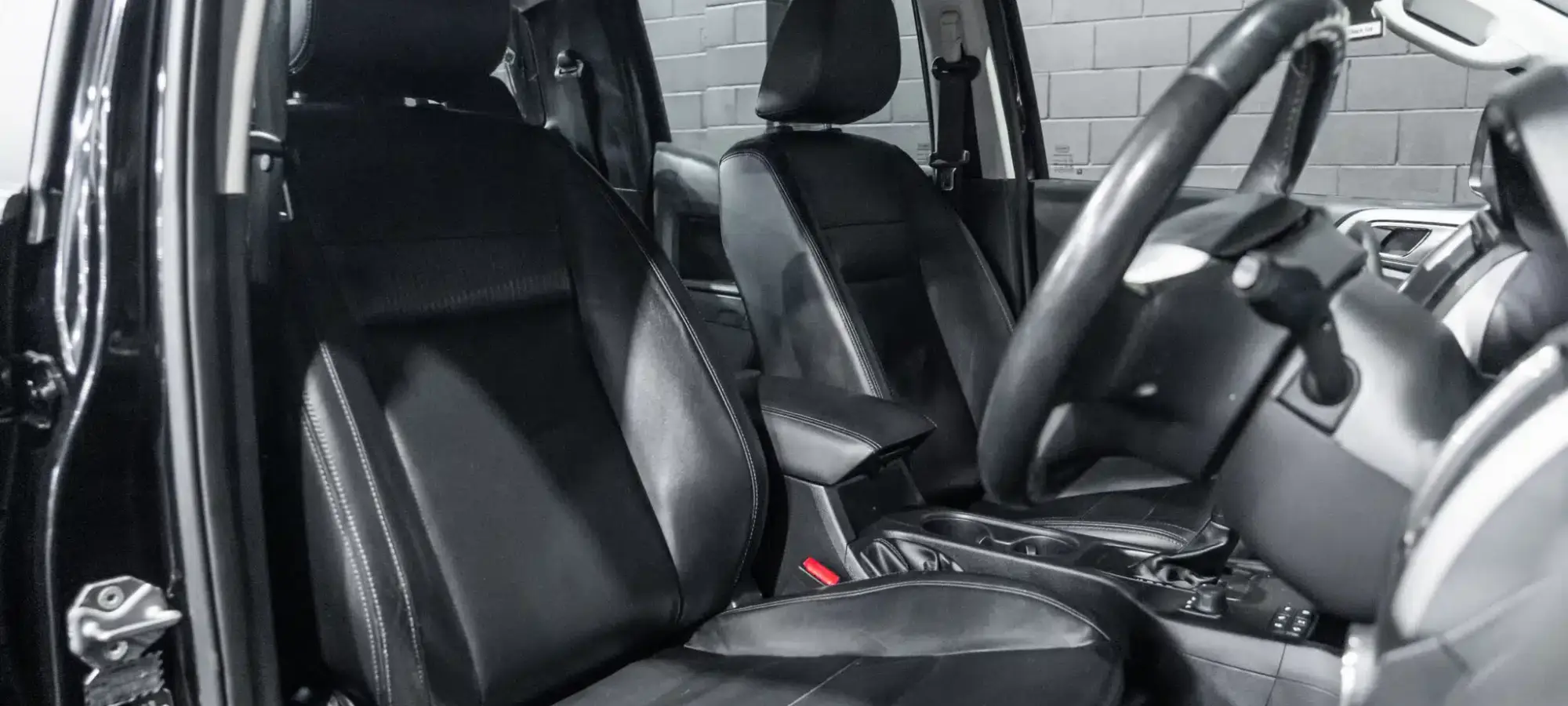 Vehicle Gallery Image