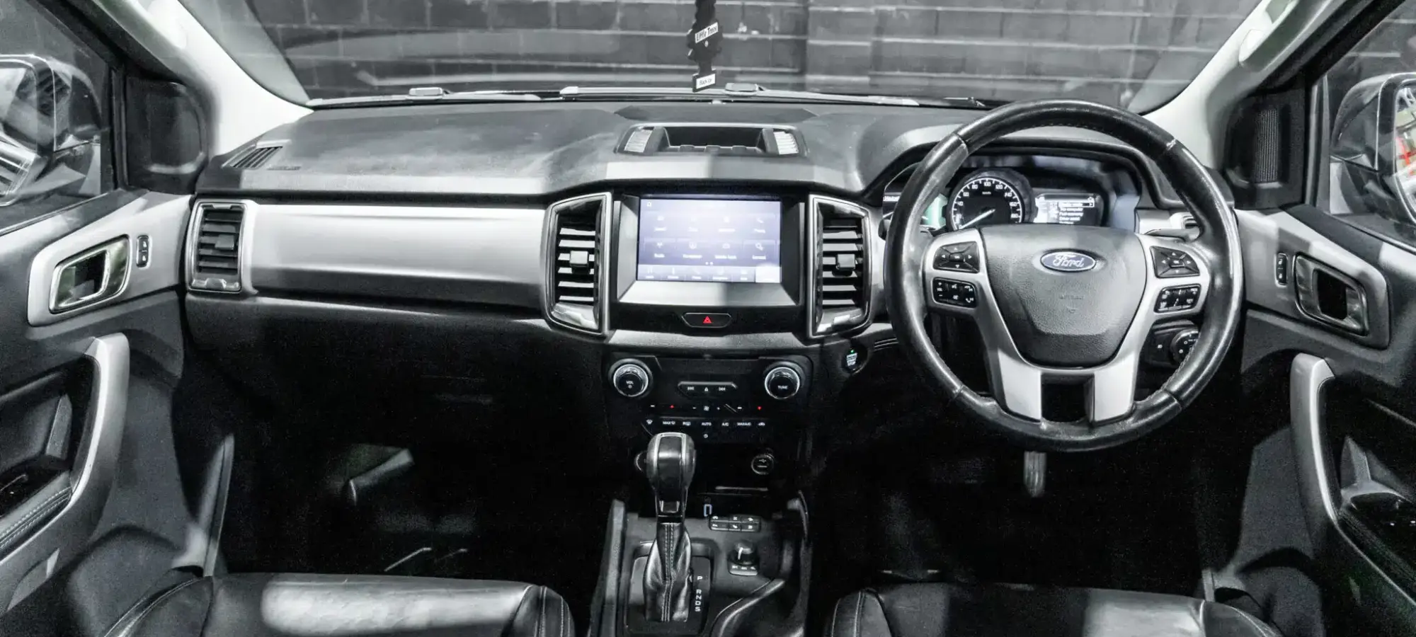Vehicle Gallery Image