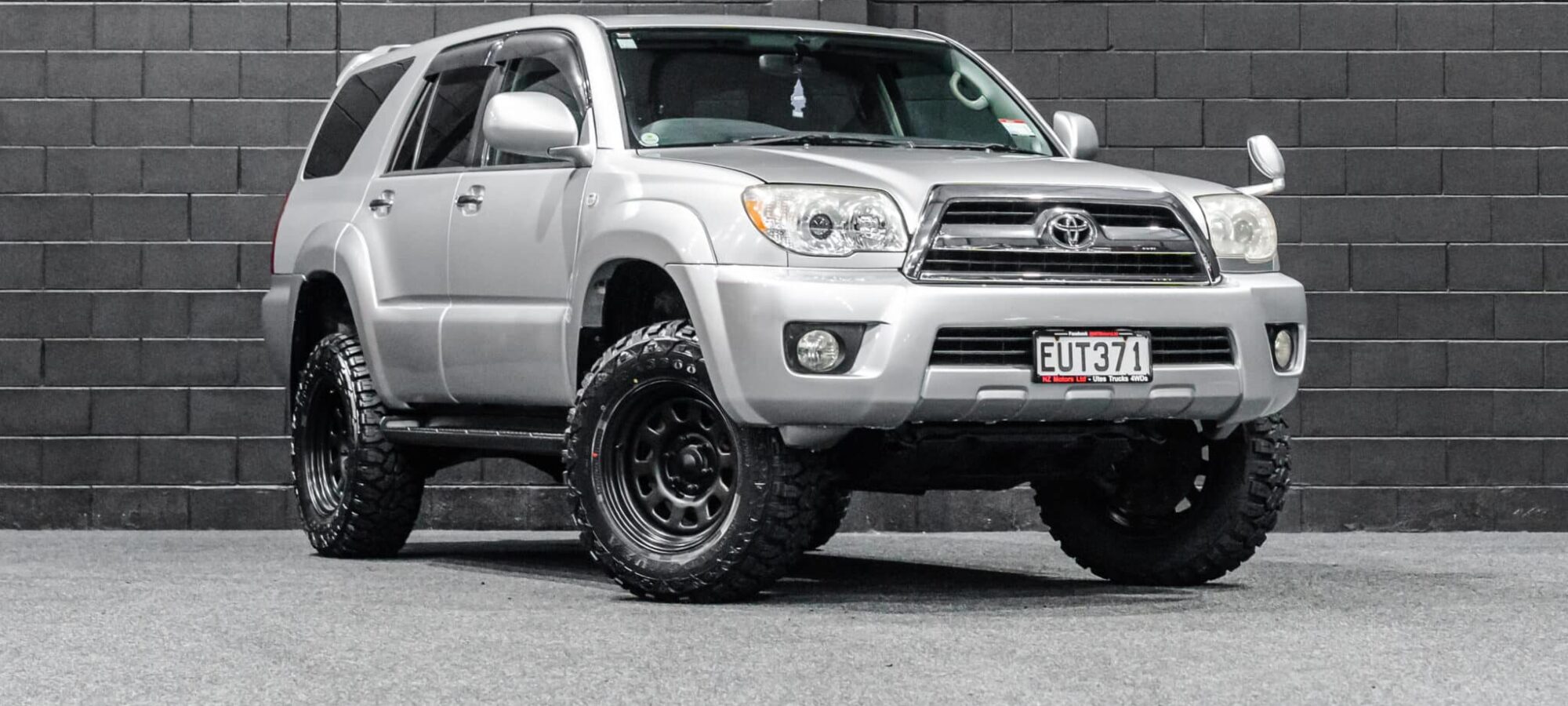 Vehicle Gallery Image