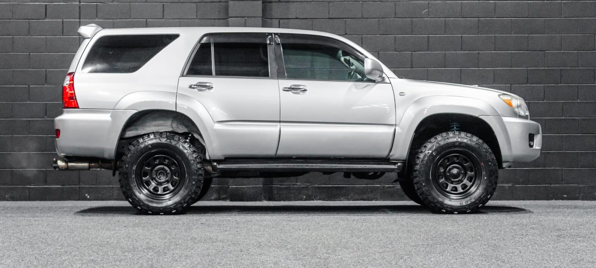 Vehicle Gallery Image