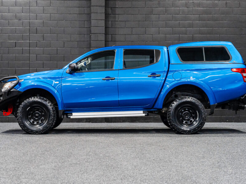Vehicle Gallery Image