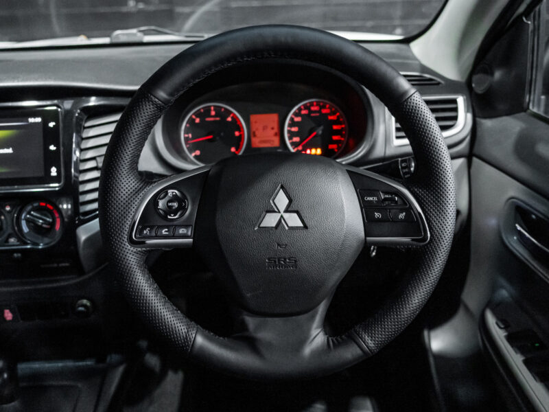 Vehicle Gallery Image