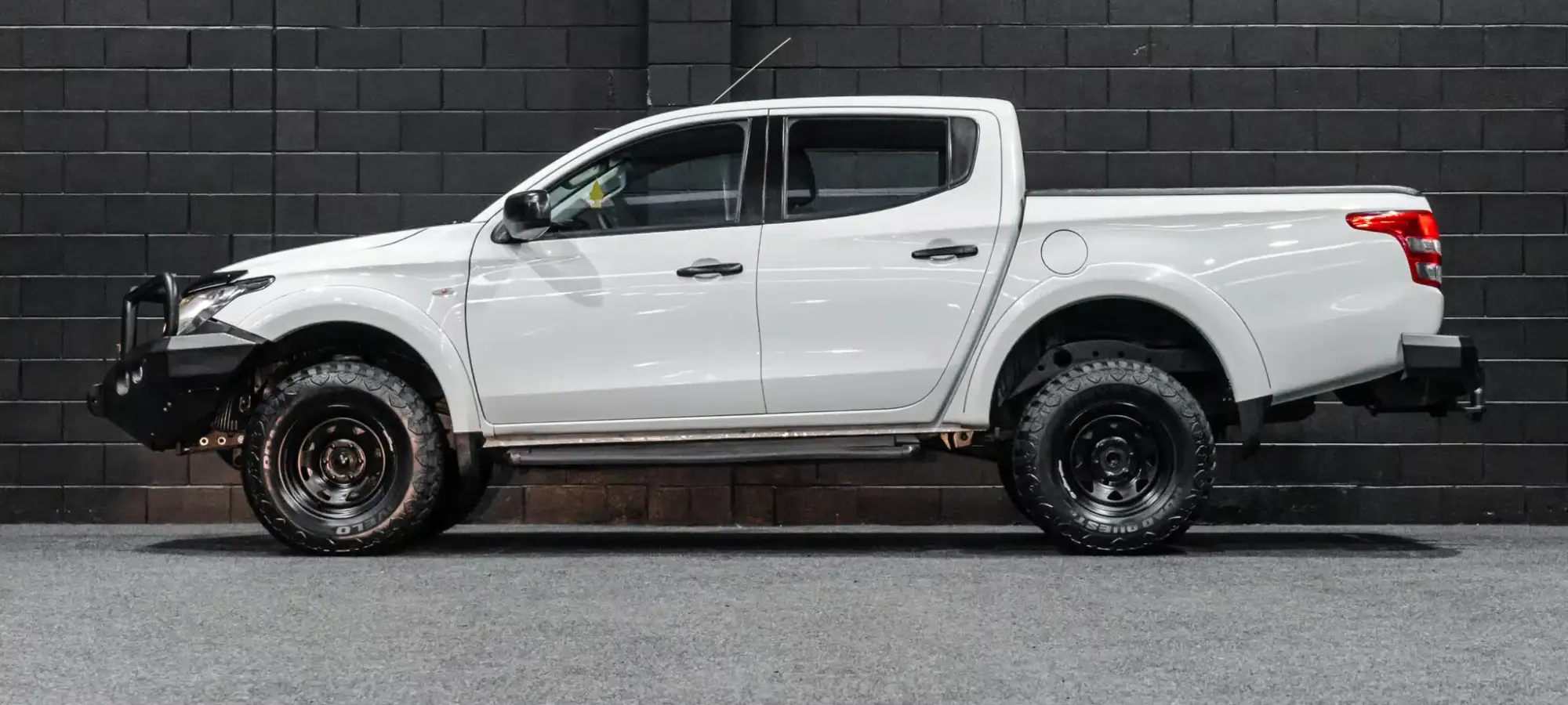 Vehicle Gallery Image