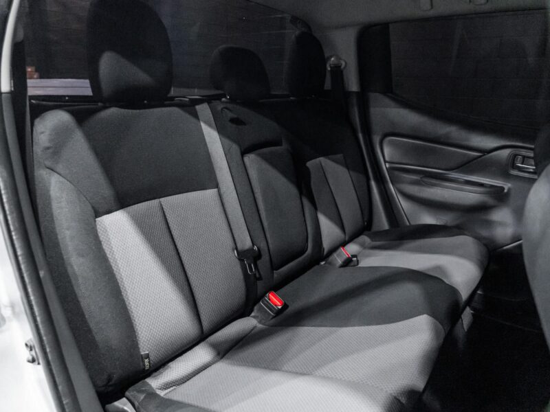 Vehicle Gallery Image