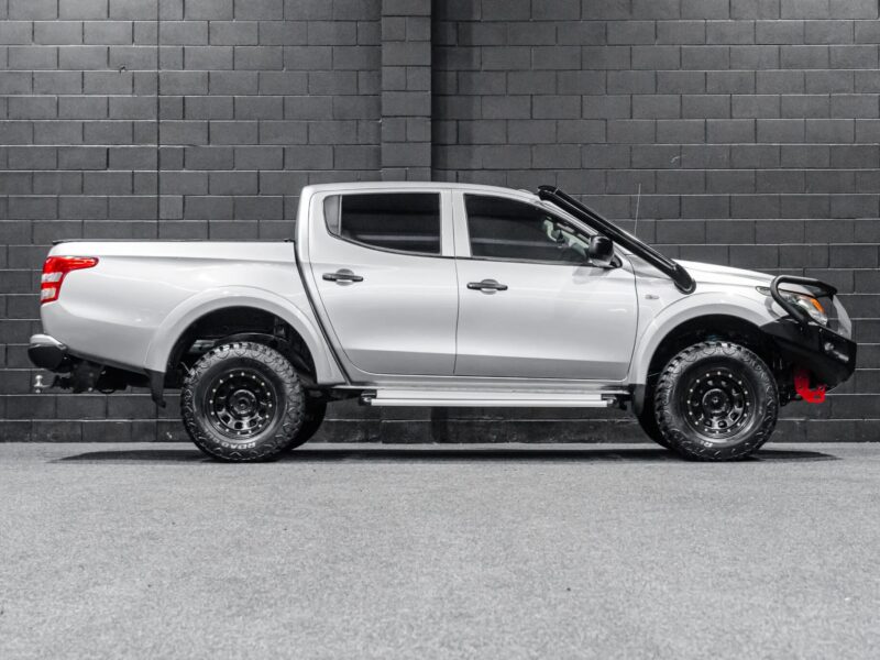 Vehicle Gallery Image