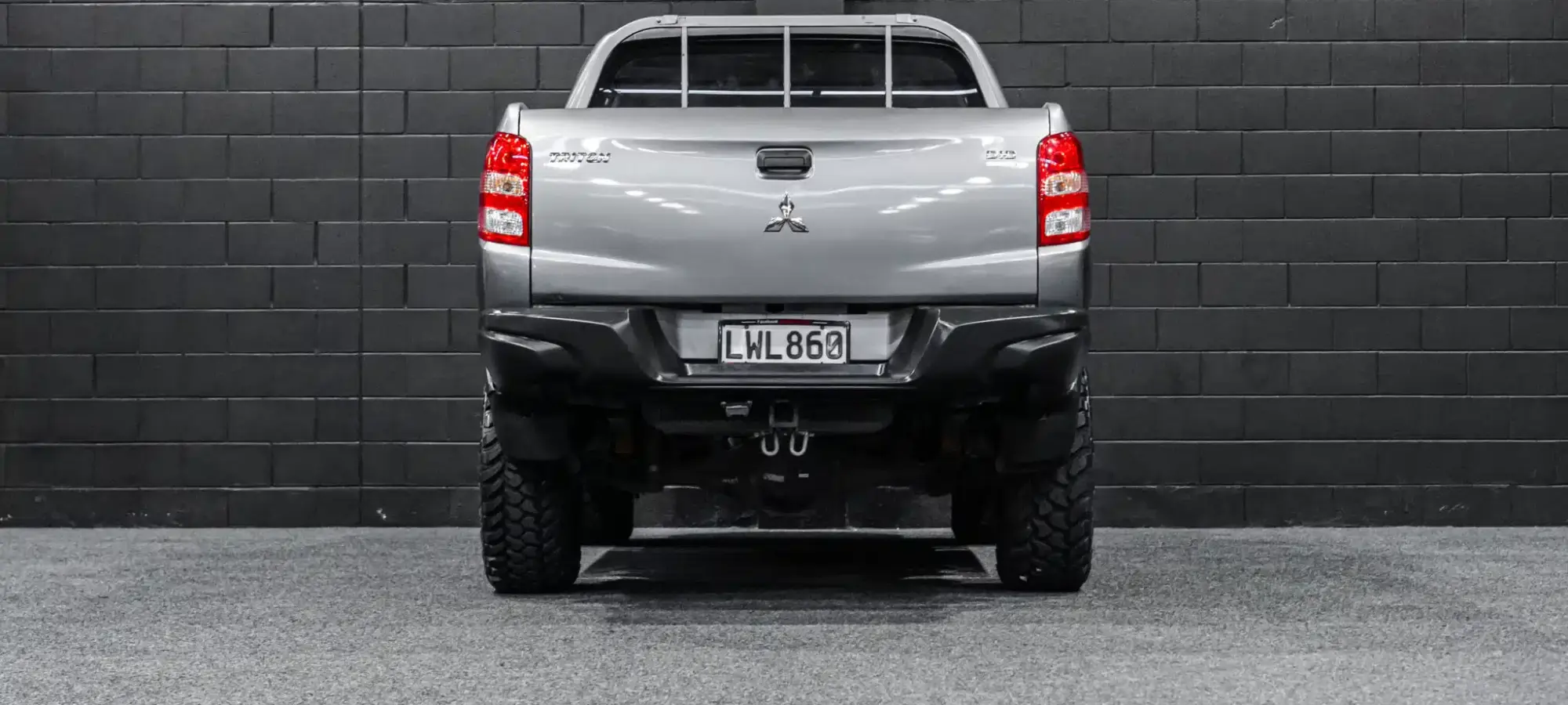 Vehicle Gallery Image