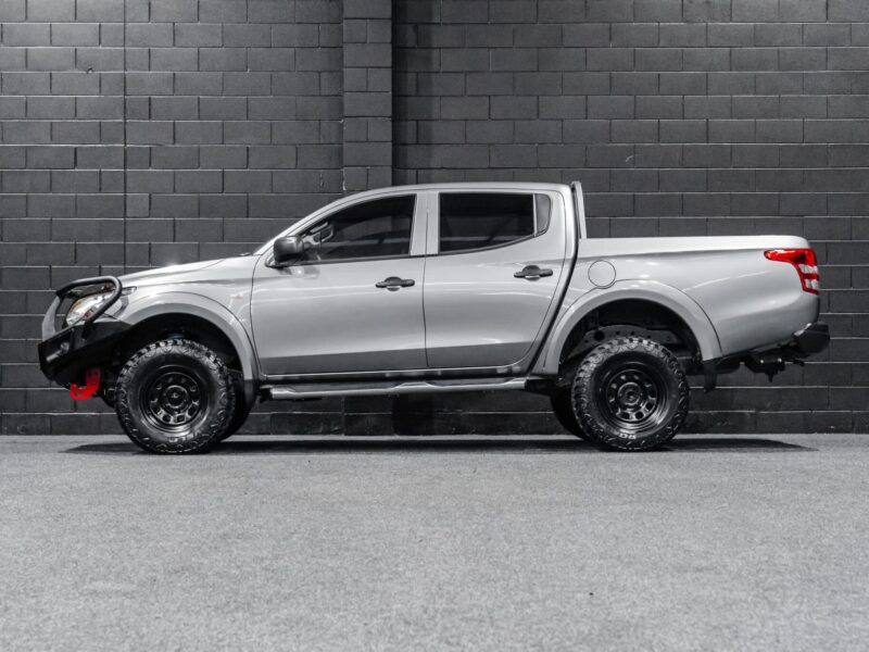 Vehicle Gallery Image