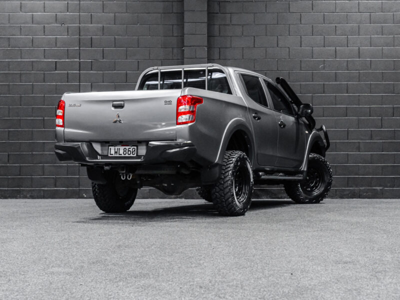 Vehicle Gallery Image
