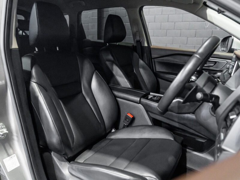 Vehicle Gallery Image