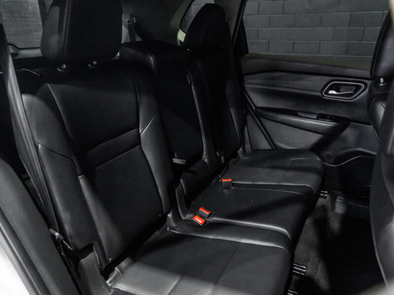 Vehicle Gallery Image
