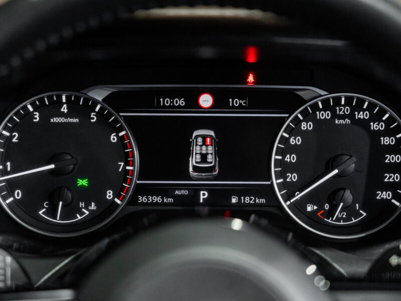 Vehicle Gallery Image