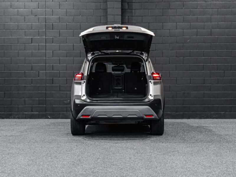 Vehicle Gallery Image
