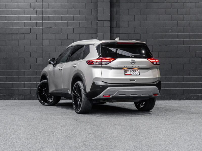 Vehicle Gallery Image