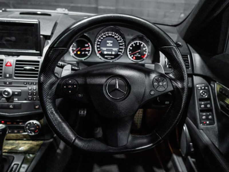 Vehicle Gallery Image