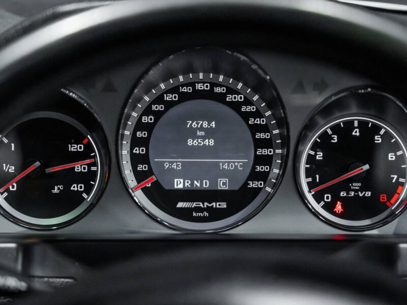 Vehicle Gallery Image