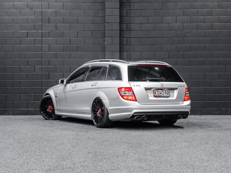 Vehicle Gallery Image