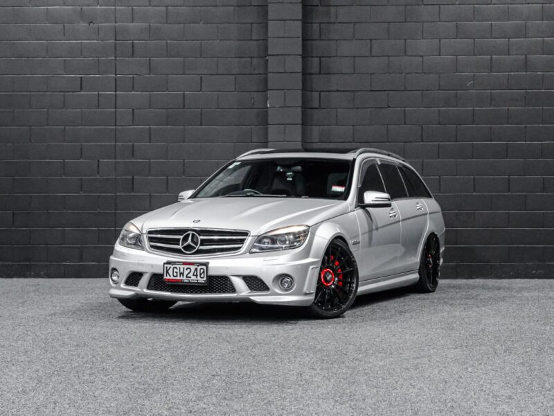 Vehicle Gallery Image