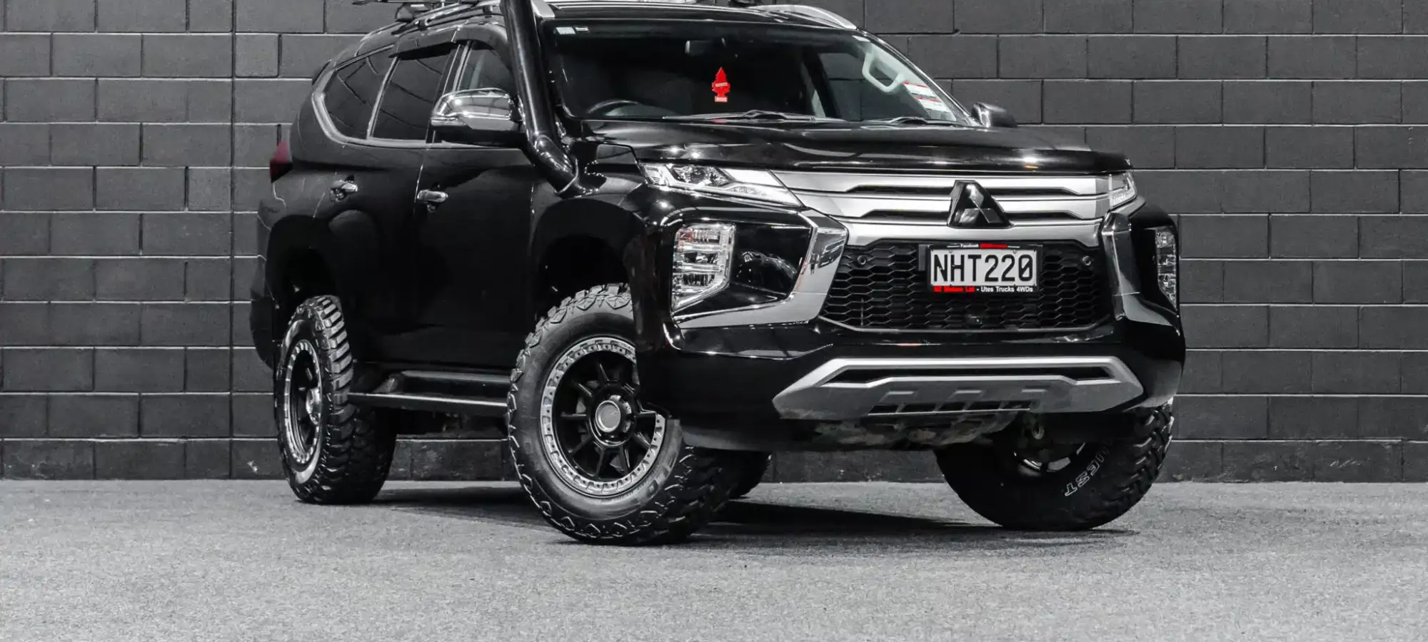 Vehicle Gallery Image