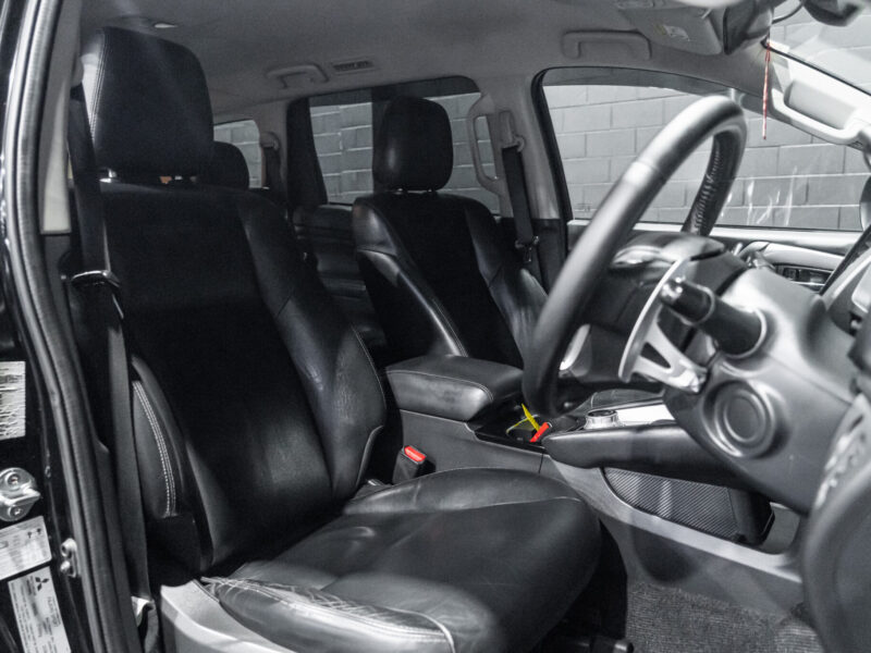 Vehicle Gallery Image