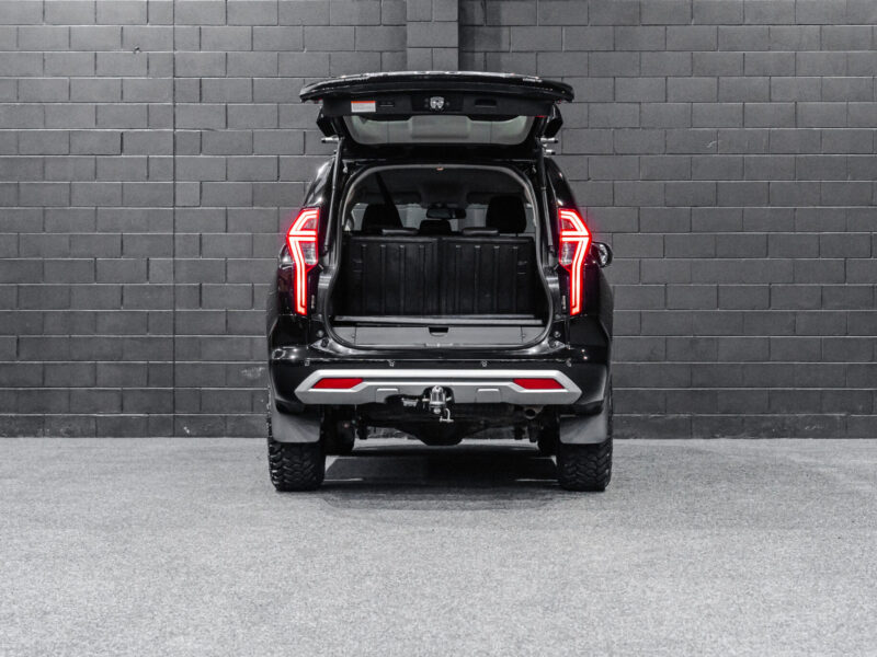 Vehicle Gallery Image